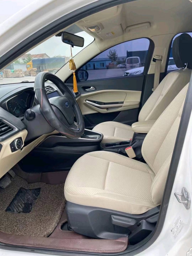 徐州18年福特福睿斯3