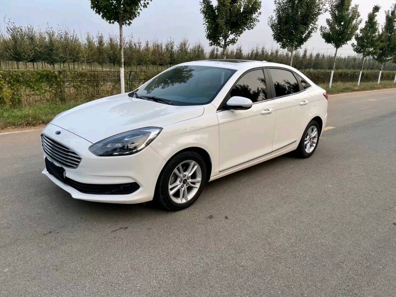 徐州19年福特福睿斯7