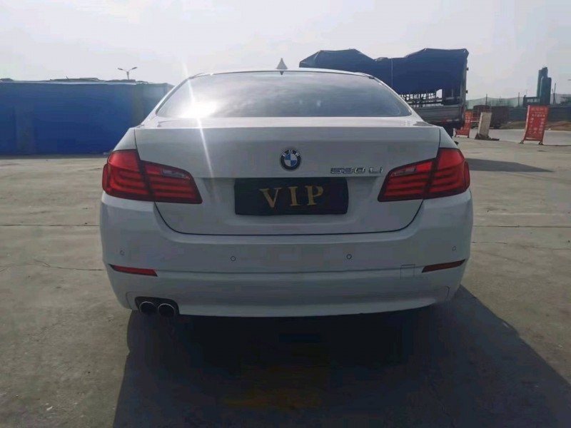 北京13年宝马5系4