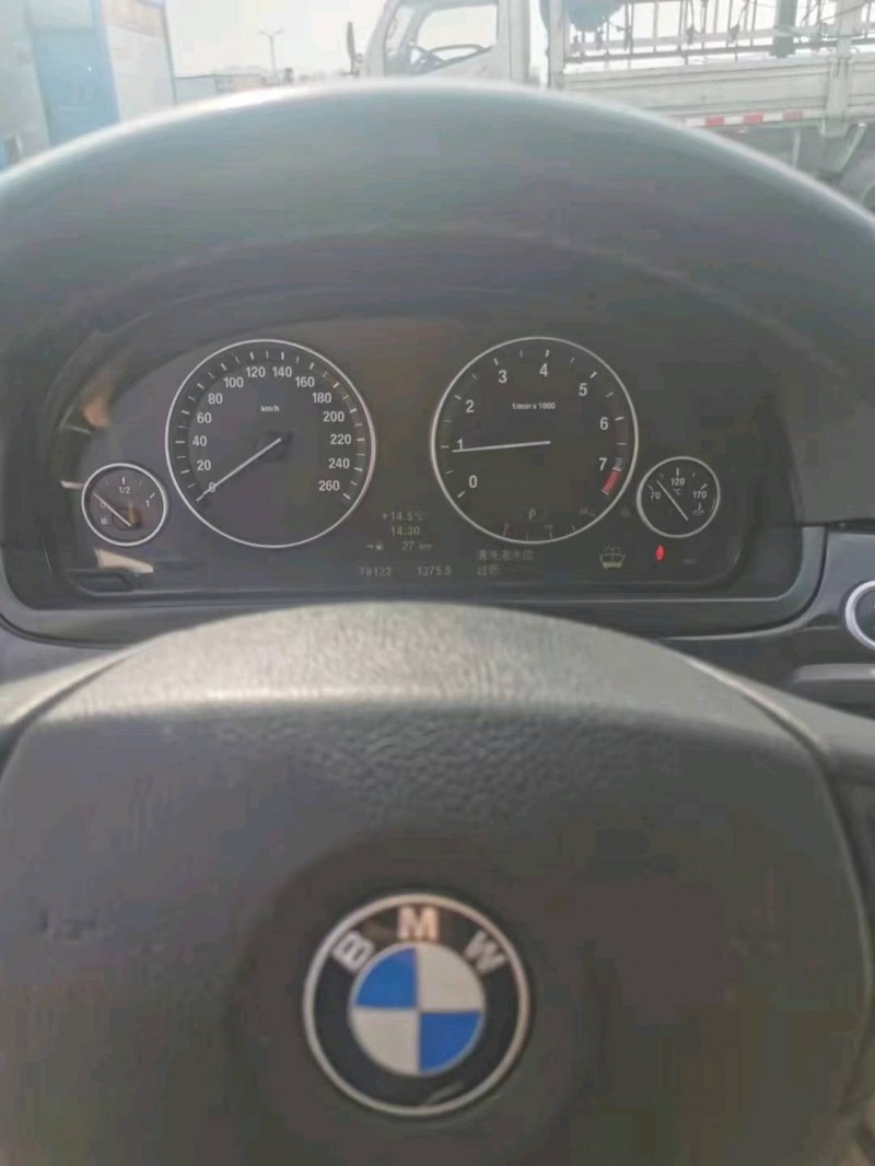 北京13年宝马5系9