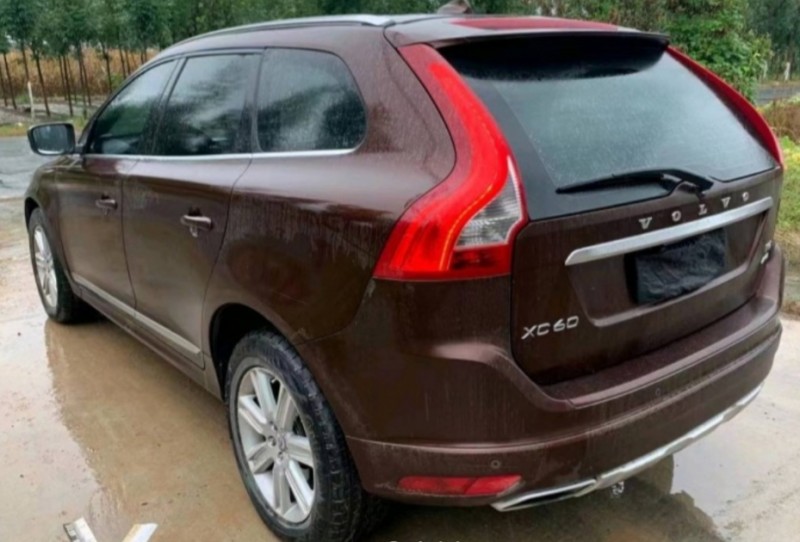 重慶14年沃爾沃XC602