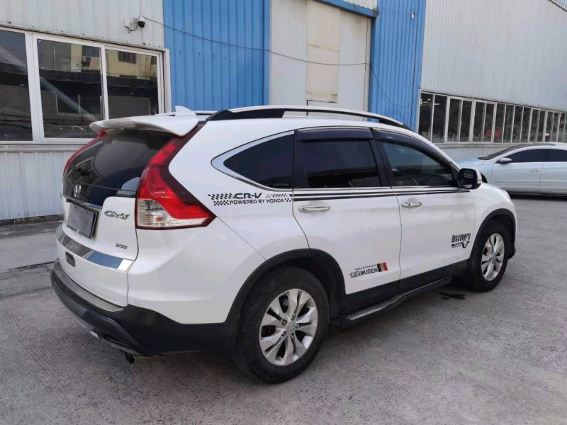 泰安13年本田CR-V7