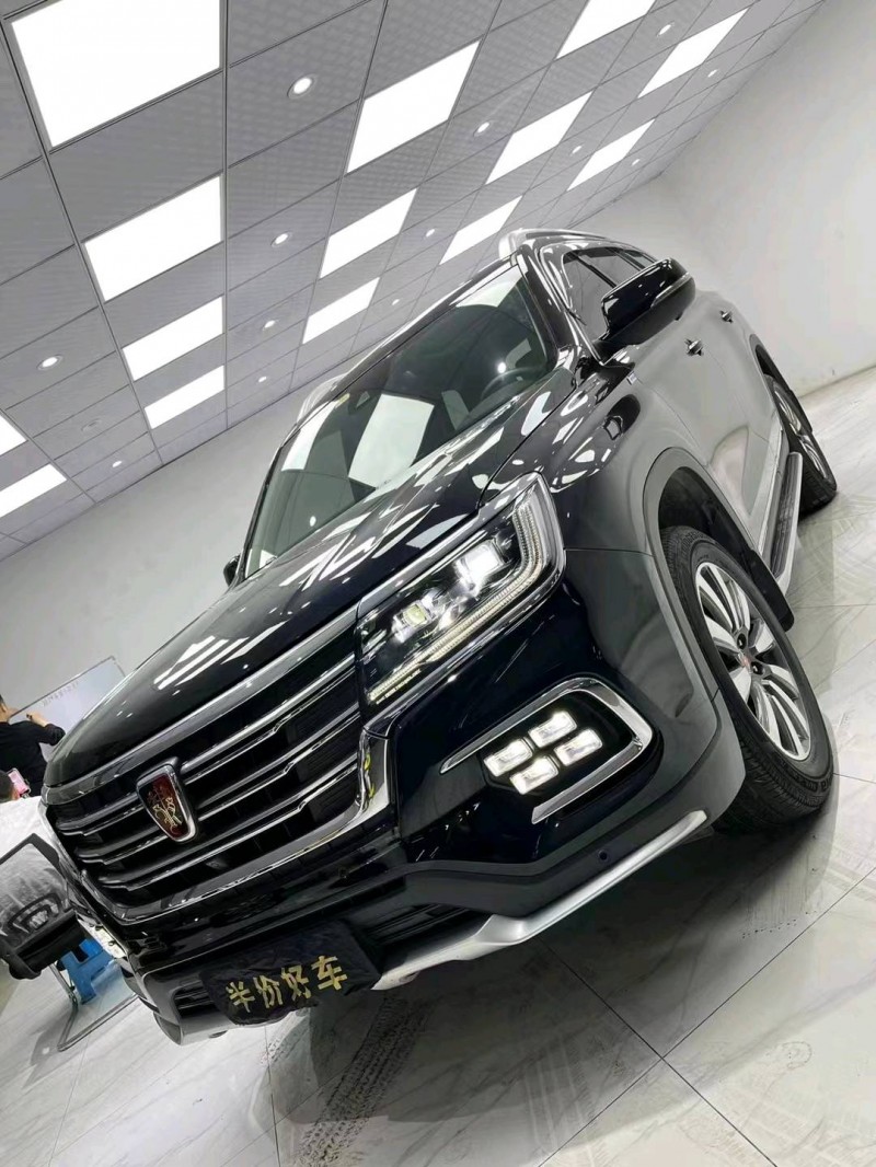 成都19年榮威RX82