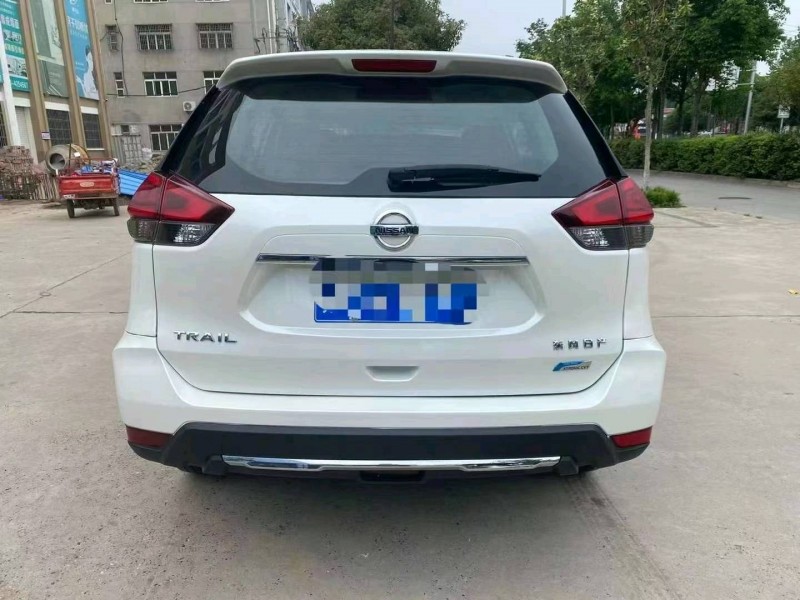 宜昌18年日產奇駿3
