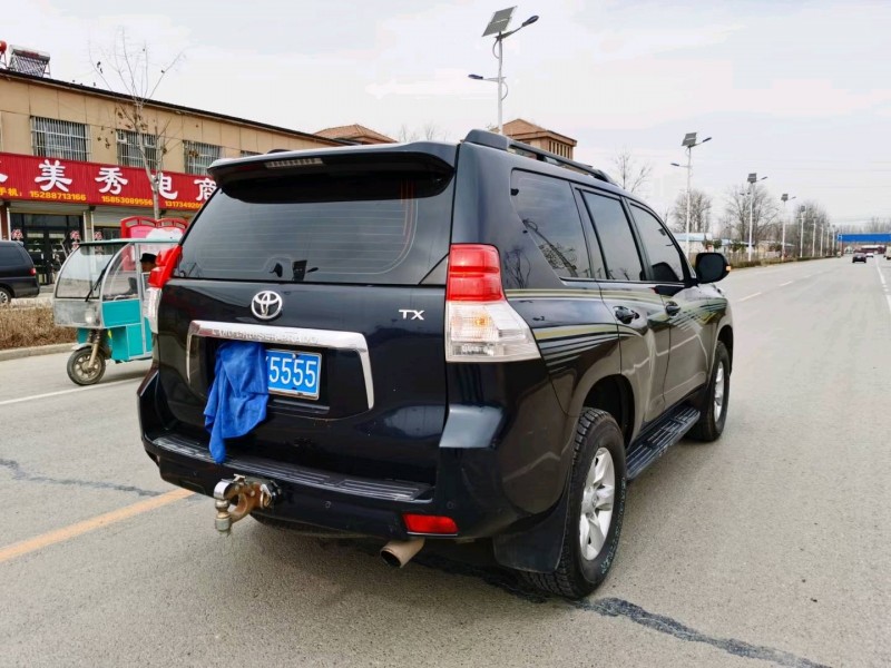 北京13年丰田普拉多6