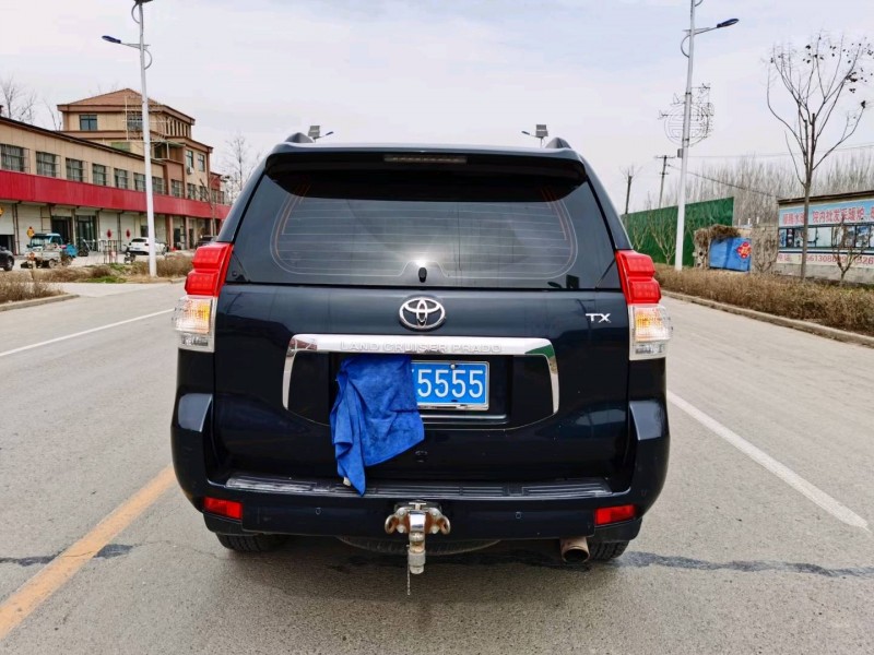 北京13年丰田普拉多4