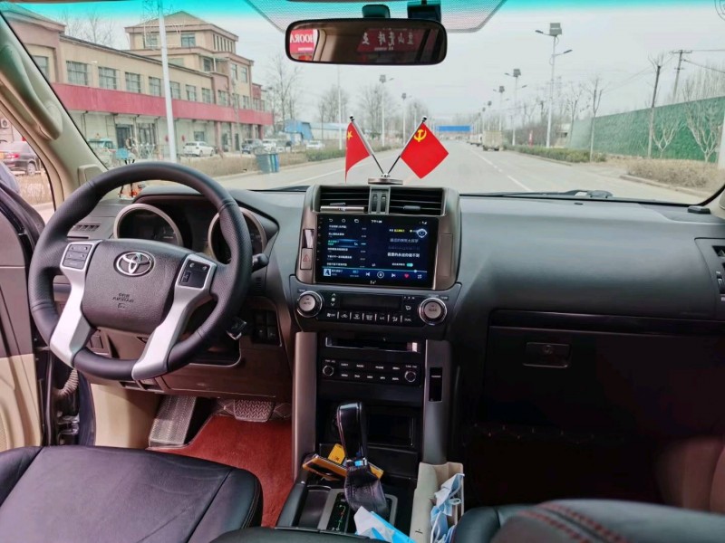 北京13年丰田普拉多2