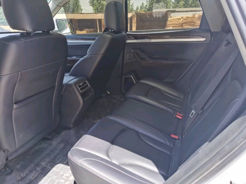 北京17年众泰大迈X77