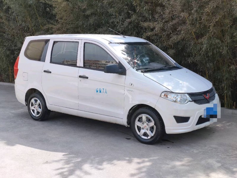 常州17年五菱汽車宏光S38