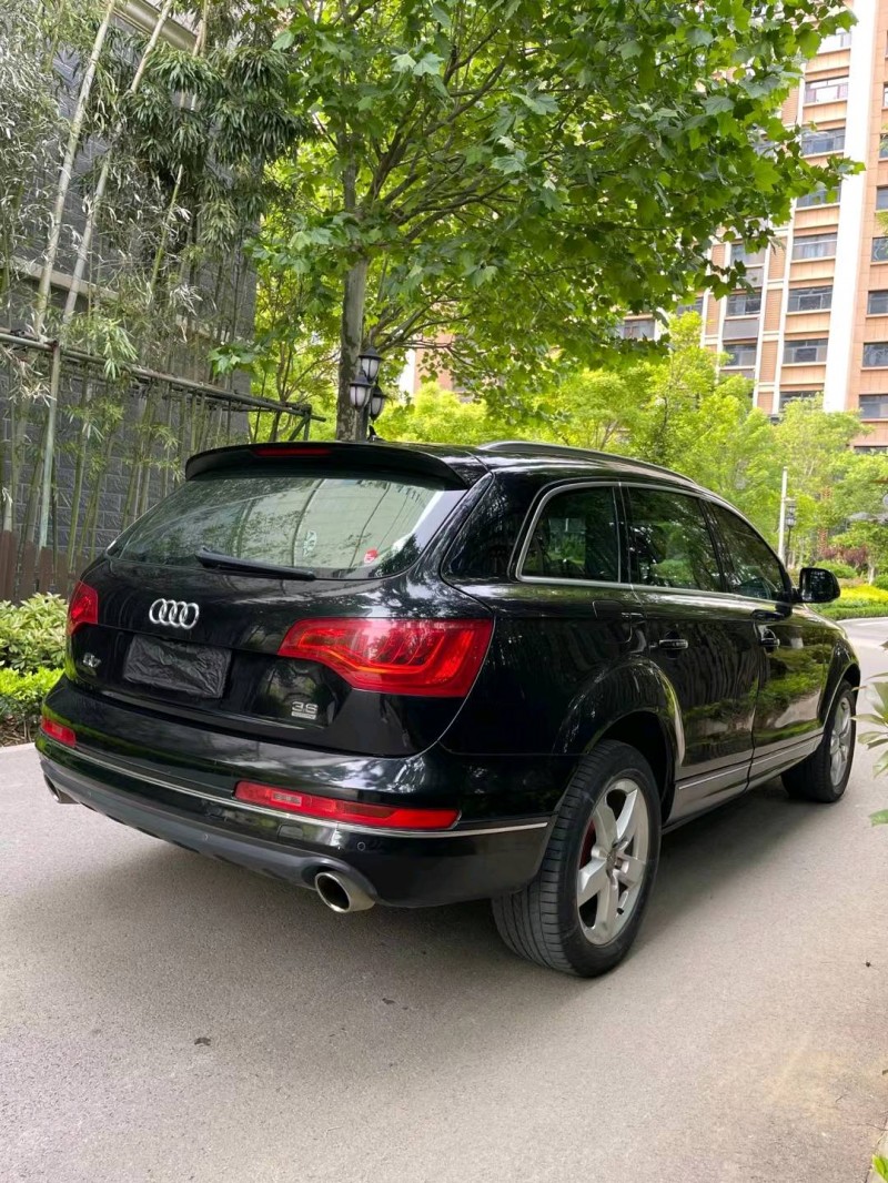 泰安10年奧迪Q77