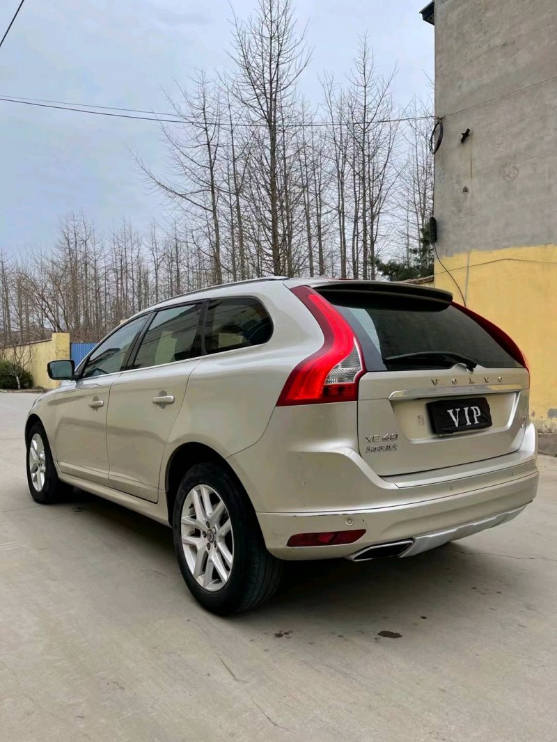 泰安17年沃爾沃XC607