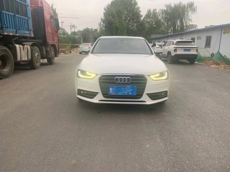 泰安14年奧迪A4L1