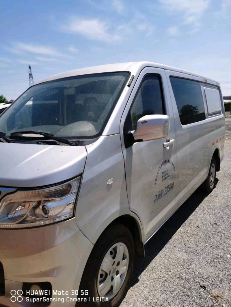 保定20年長安汽車睿行3