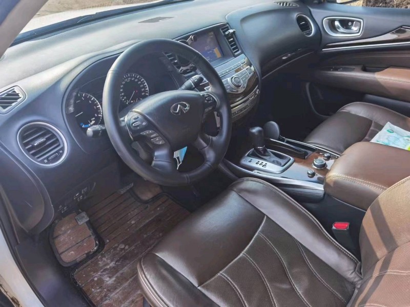 保定15年英菲尼迪QX606