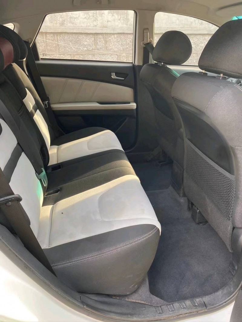 東營14年納智捷優6 SUV5