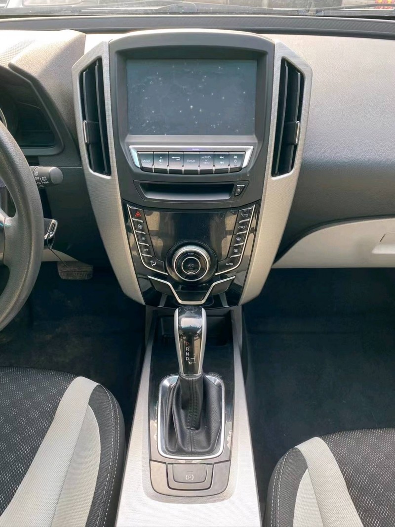 東營14年納智捷優6 SUV7