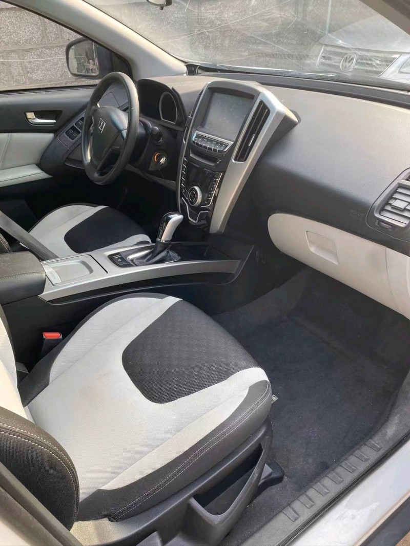 東營14年納智捷優6 SUV8