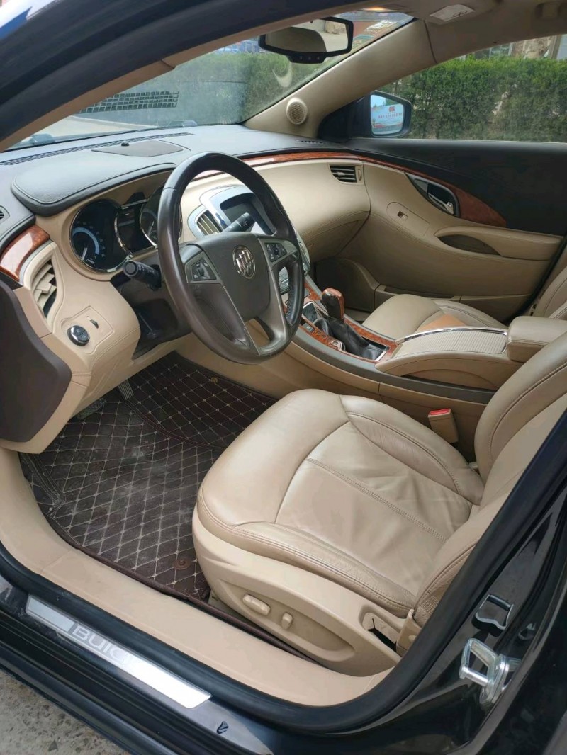 北京13年别克君越2