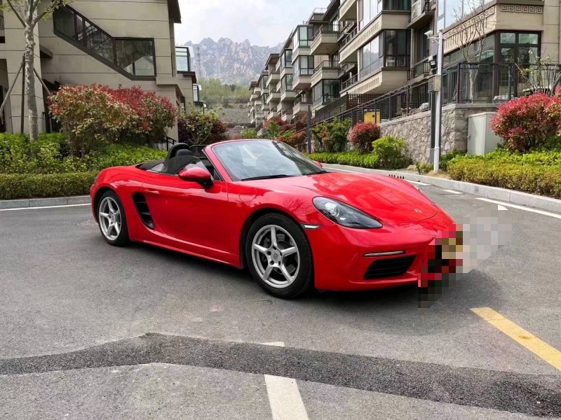 青島18年保時捷7182