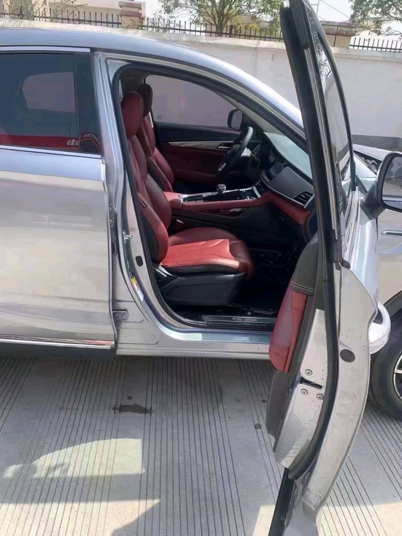 邵陽19年長安汽車CS855