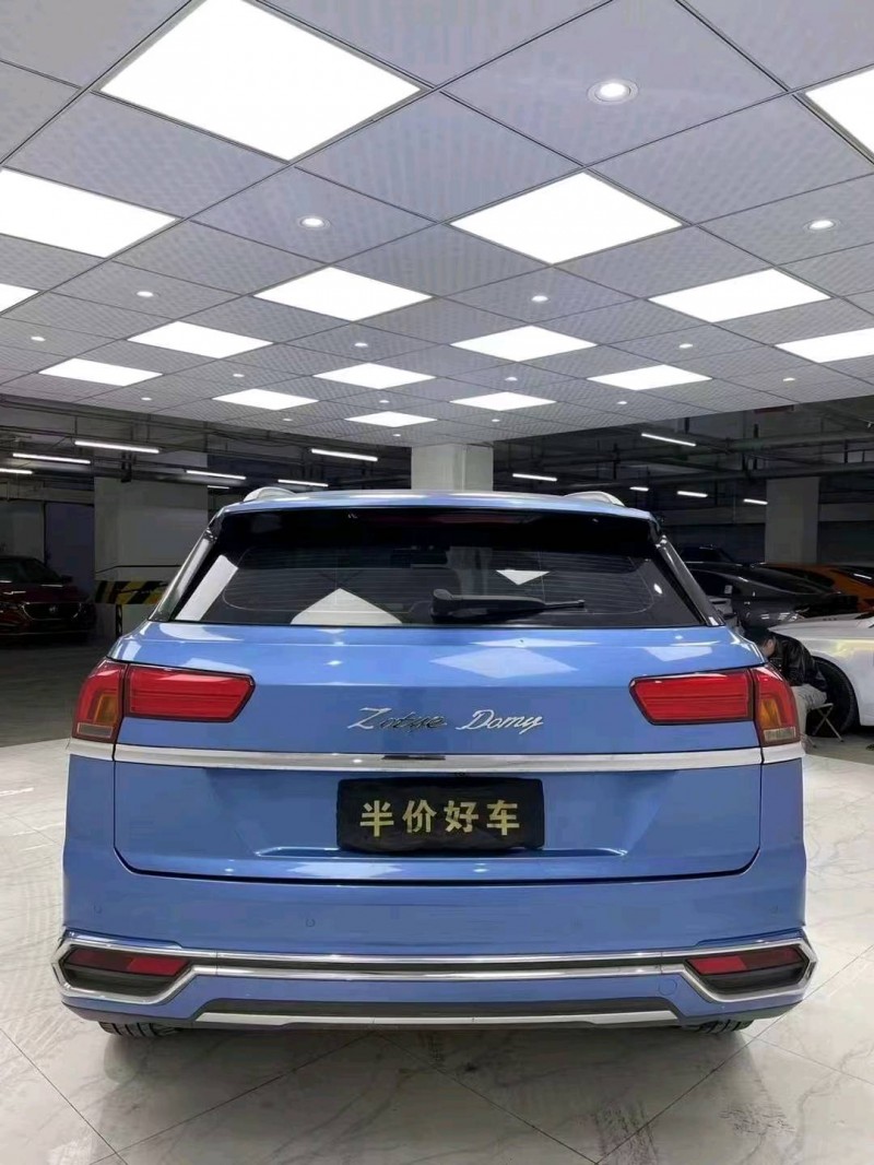 成都20年眾泰大邁X75