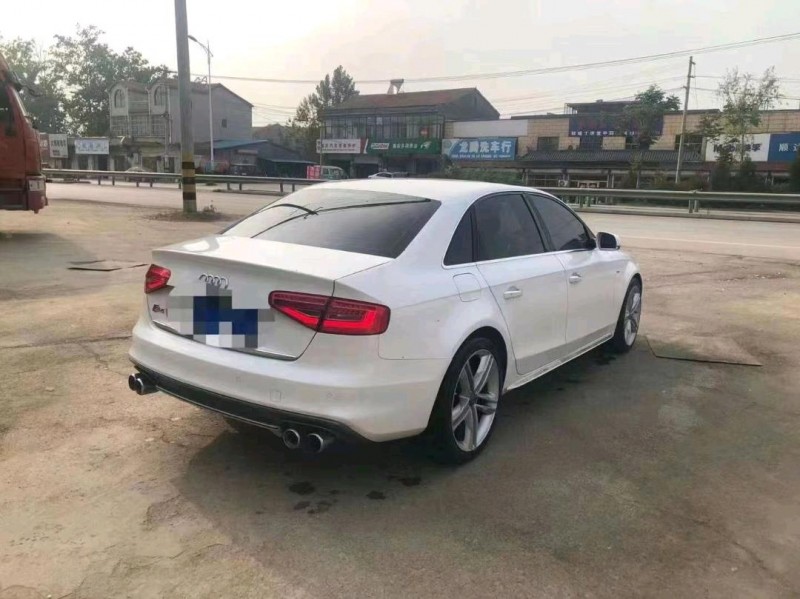 东营16年奥迪A4L7