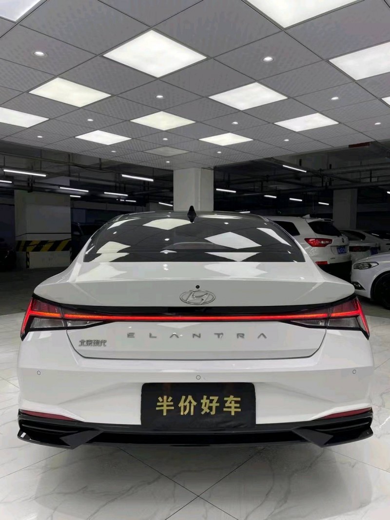 成都21年現代伊蘭特4