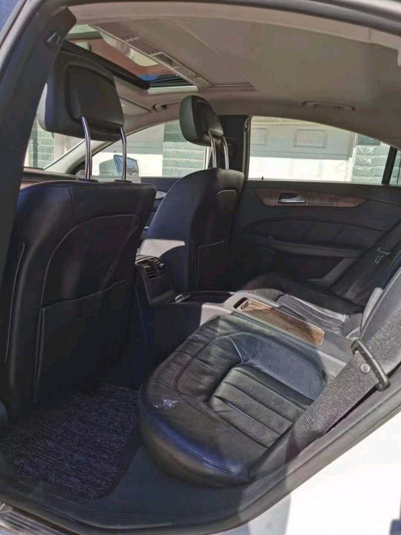 东营15年奔驰CLS2