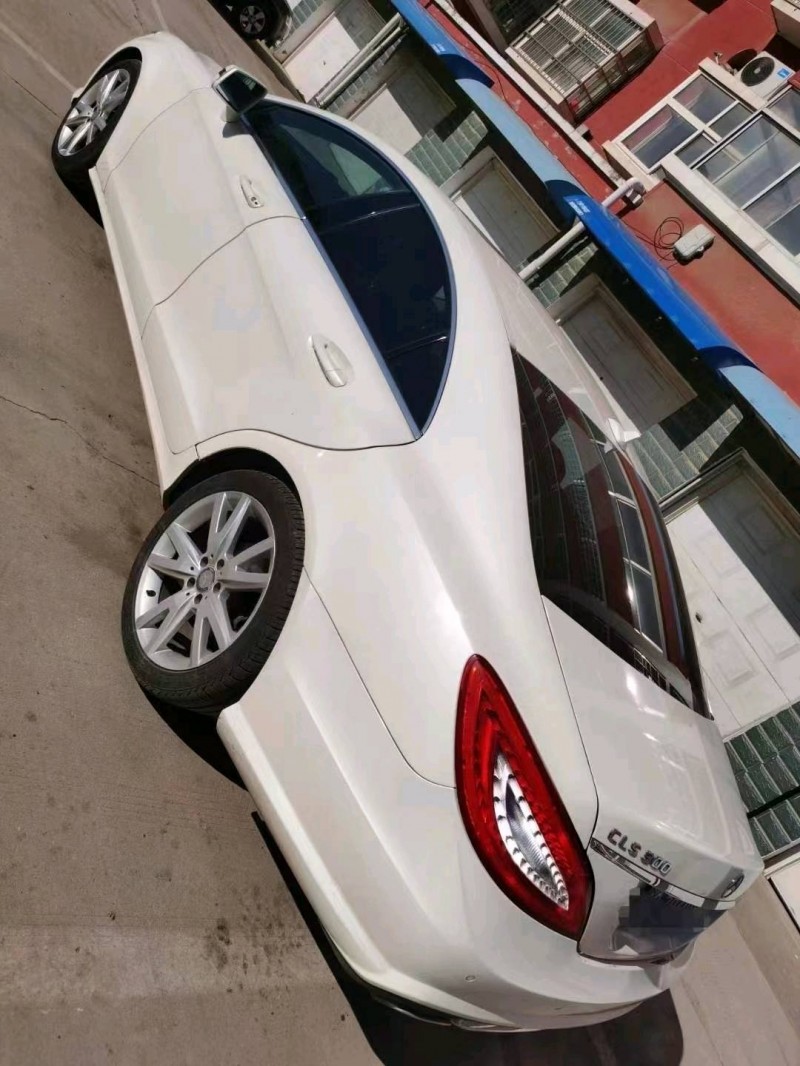 东营15年奔驰CLS9