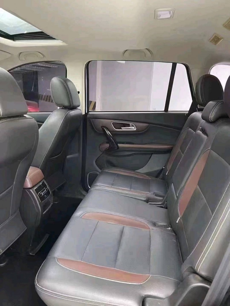 成都19年SWM斯威汽車X77