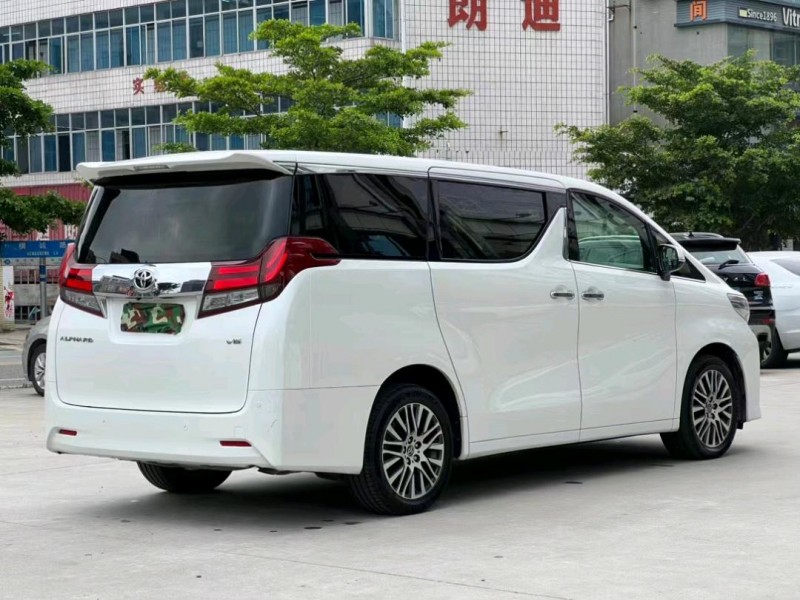 東莞18年豐田埃爾法8