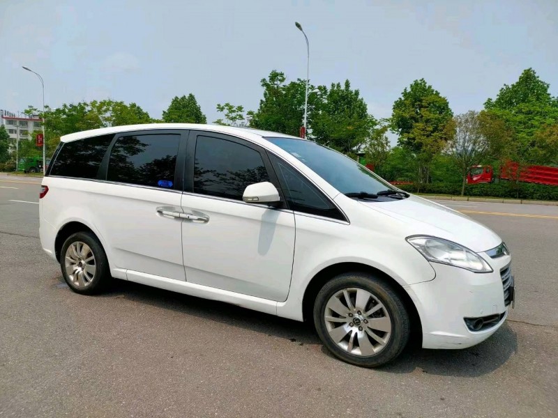 邵陽14年納智捷大7 MPV2