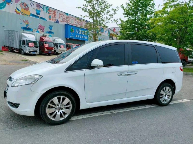 邵陽14年納智捷大7 MPV3