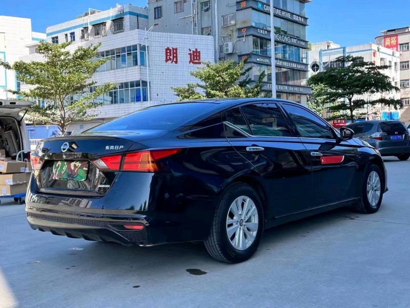 東莞20年日產天籟8
