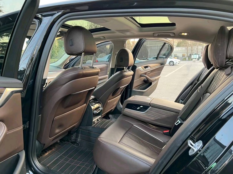 徐州19年宝马5系4