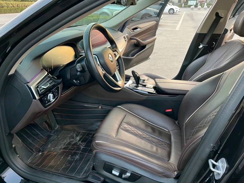 徐州19年宝马5系3