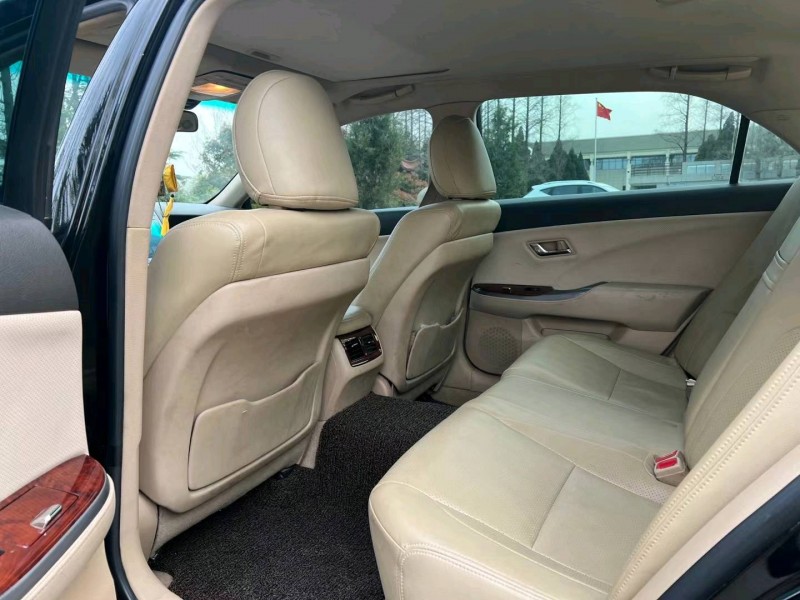 徐州13年丰田皇冠5