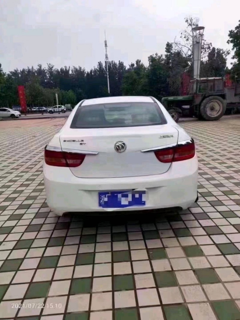 北京14年别克英朗8