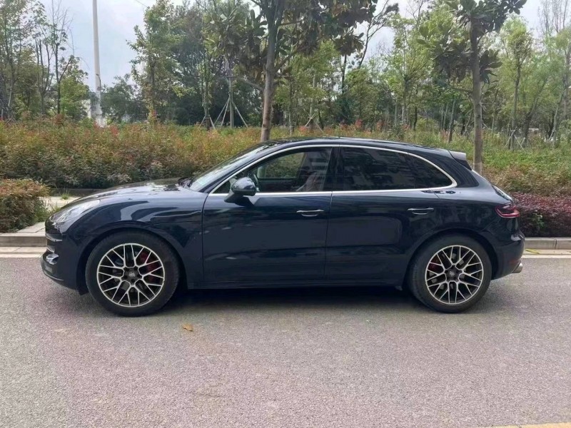 邵陽16年保時捷Macan3
