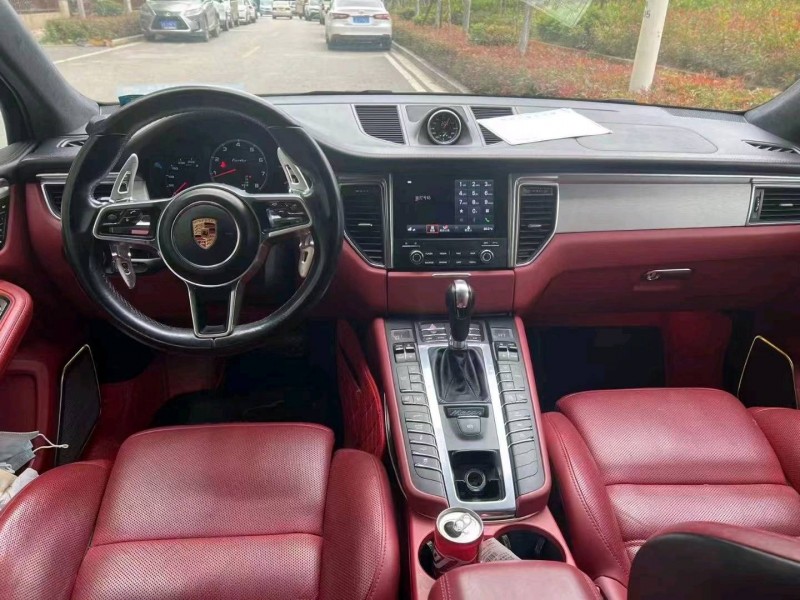 邵陽16年保時捷Macan4