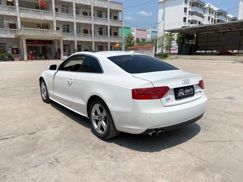 南寧15年奧迪A55