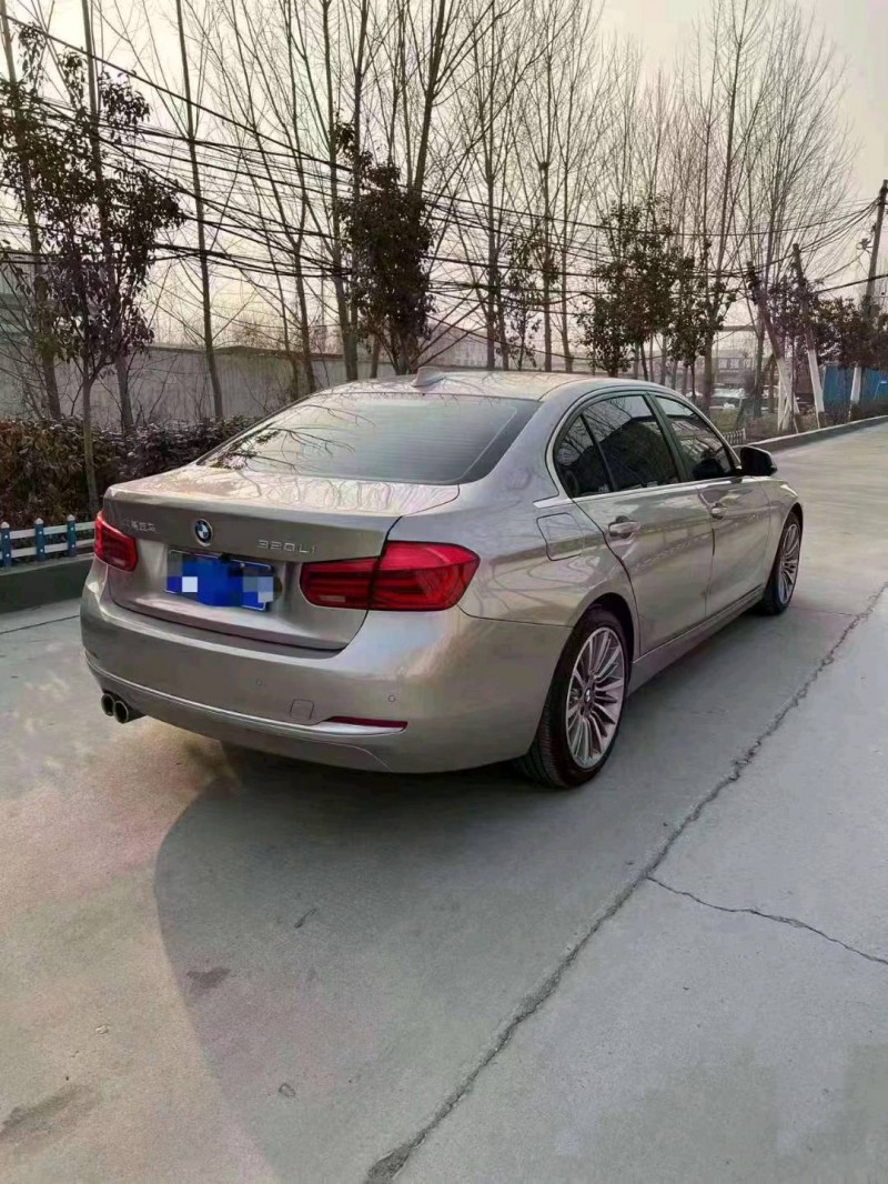 北京19年宝马3系9