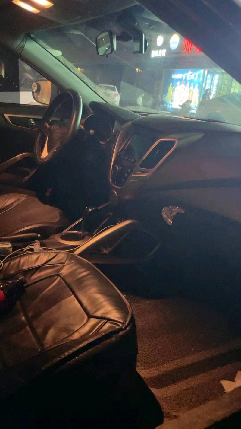 北京12年现代飞思4