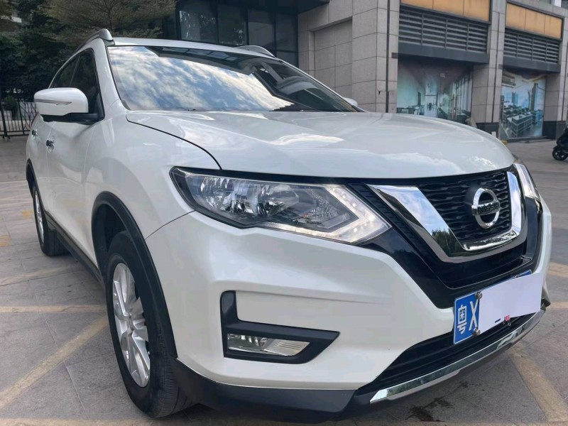 佛山17年日產奇駿4