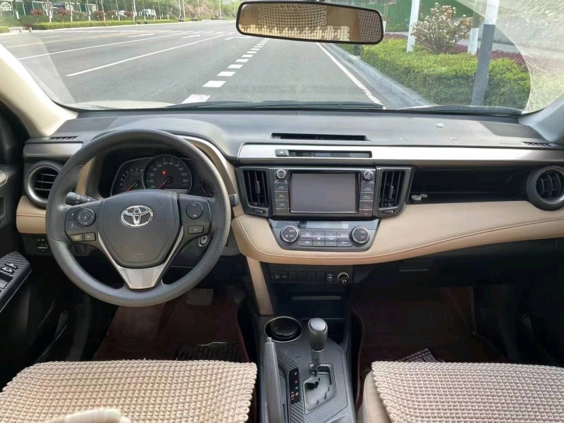 北京16年丰田RAV47