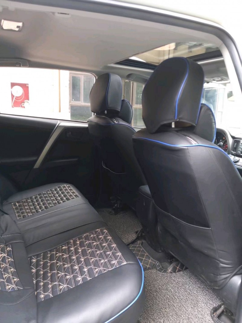 吉安19年豐田RAV4榮放9