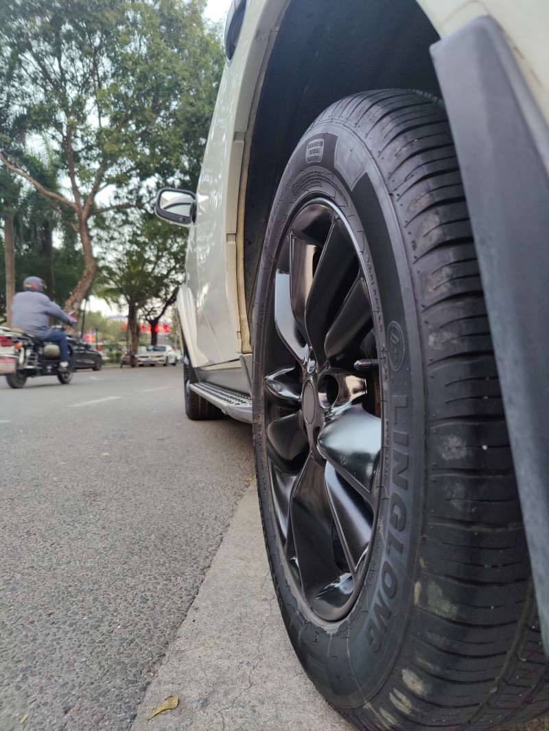 湛江14年納智捷大7 SUV4
