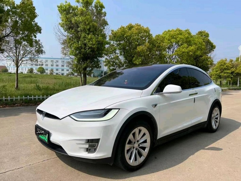 鹽城17年特斯拉MODEL X2