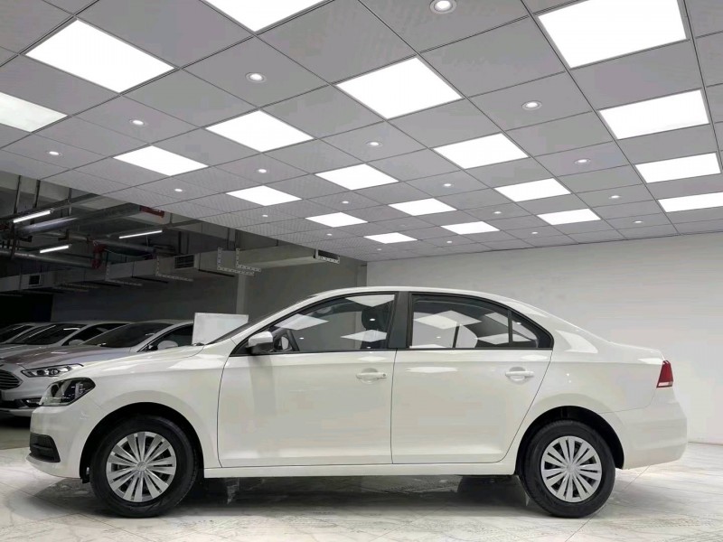 成都22年大众桑塔纳3