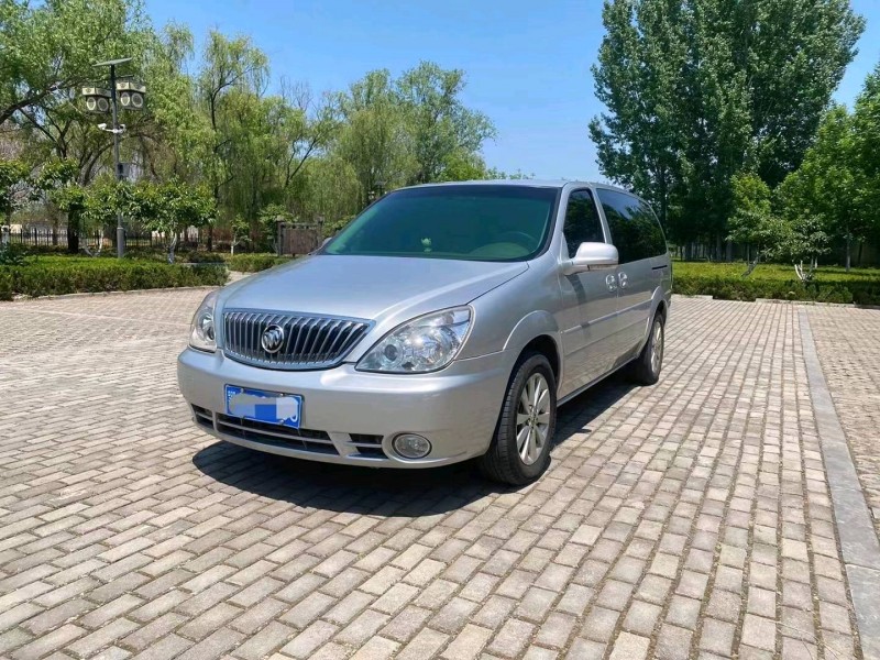 东营13年别克GL86